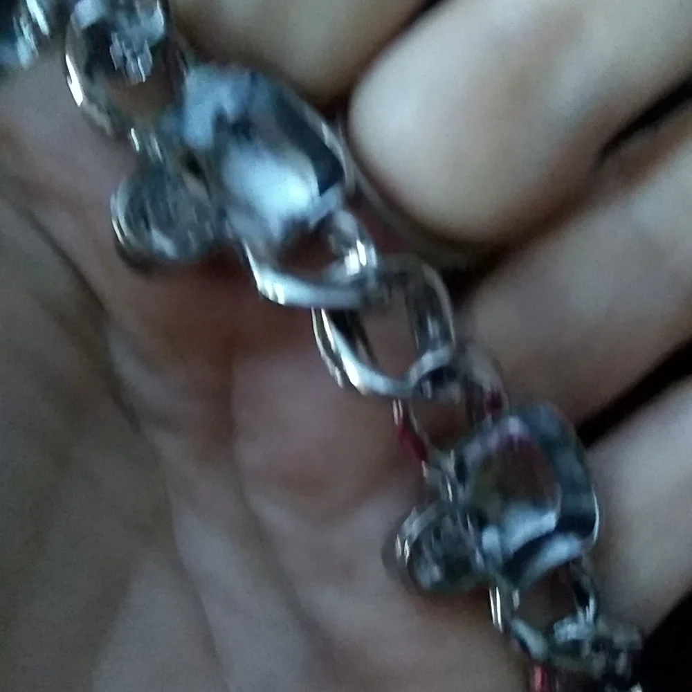 Five Smiling Skulls Bracelet - Picture 5 of 7